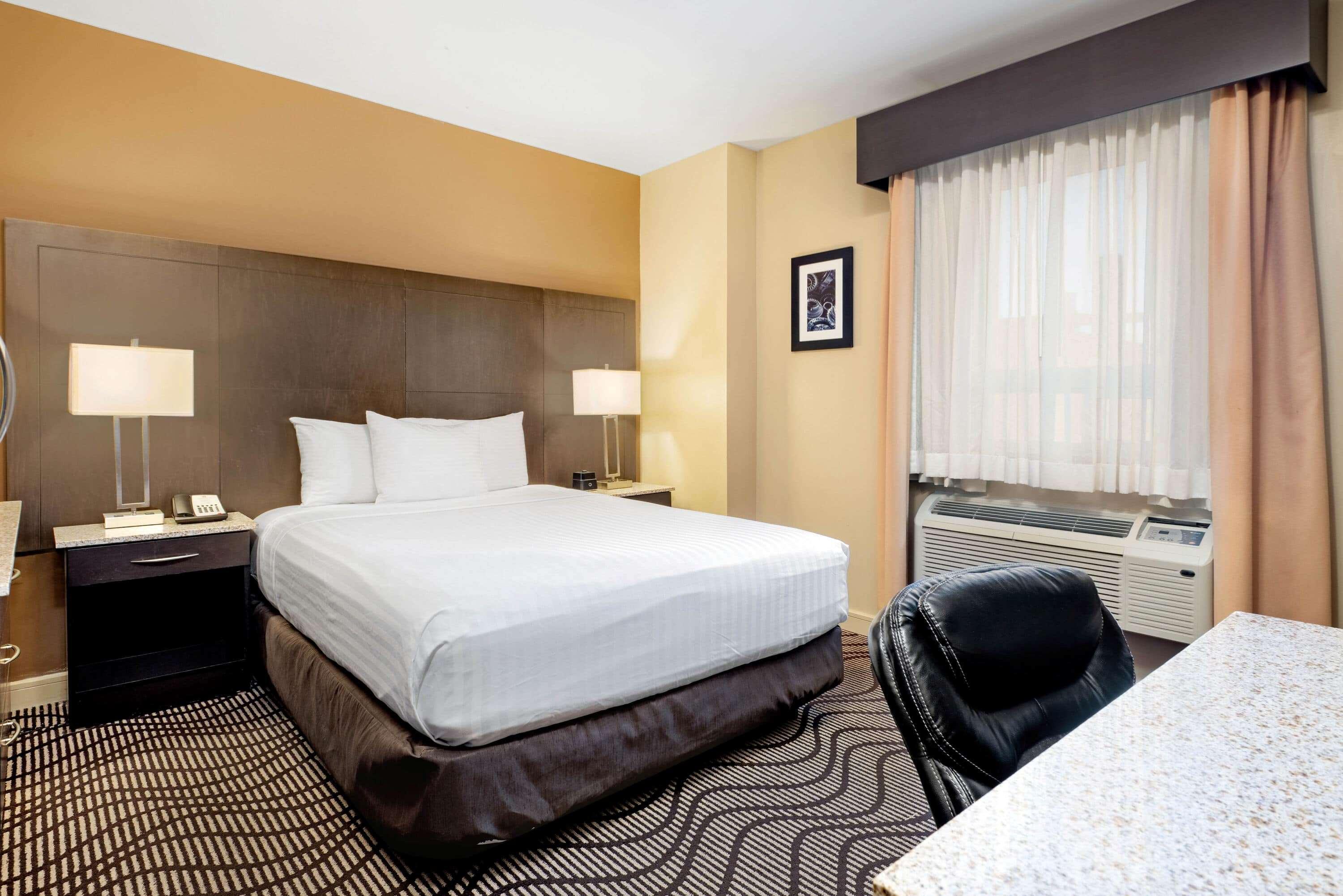 La Quinta By Wyndham Oshawa Hotel Eksteriør billede