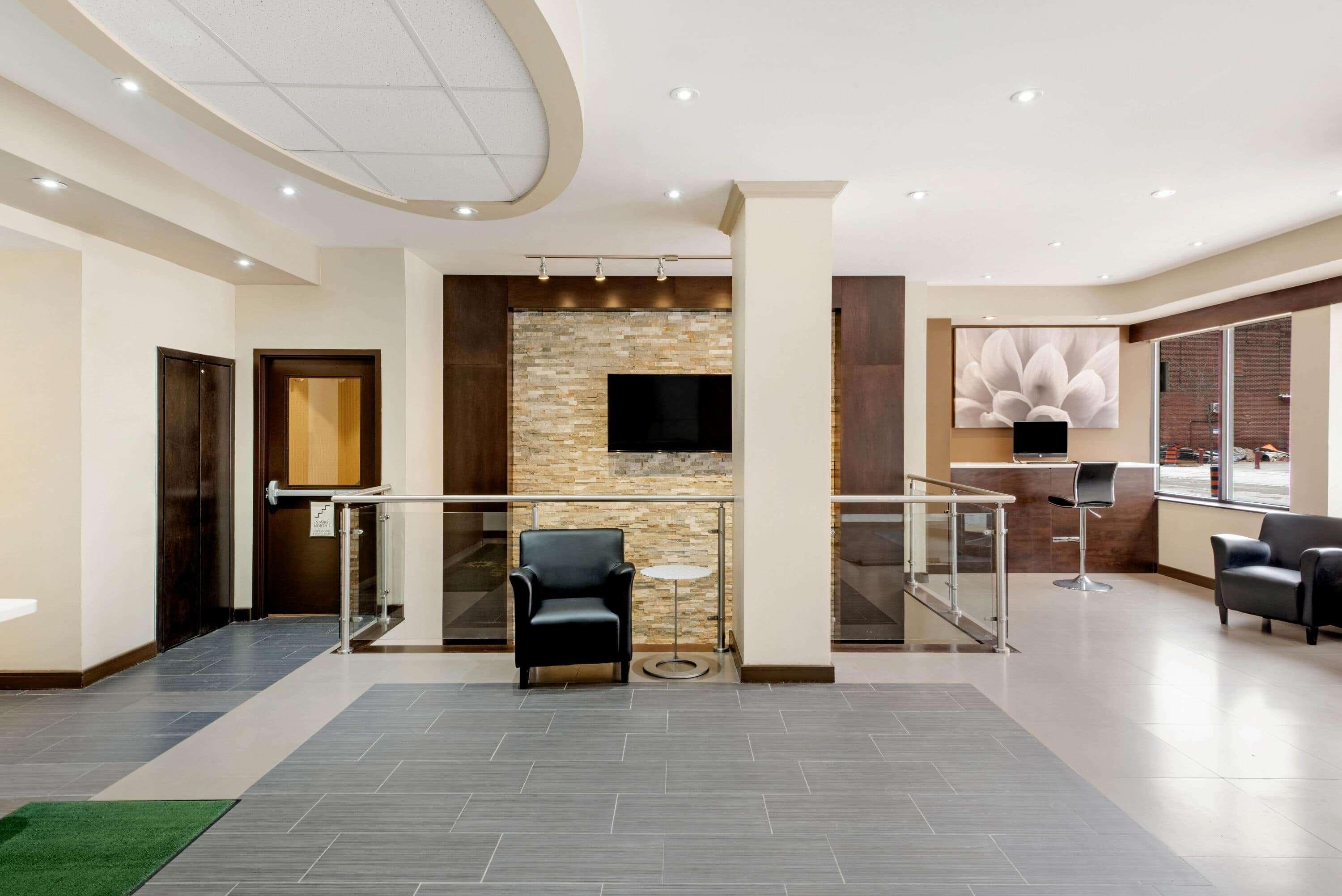 La Quinta By Wyndham Oshawa Hotel Eksteriør billede