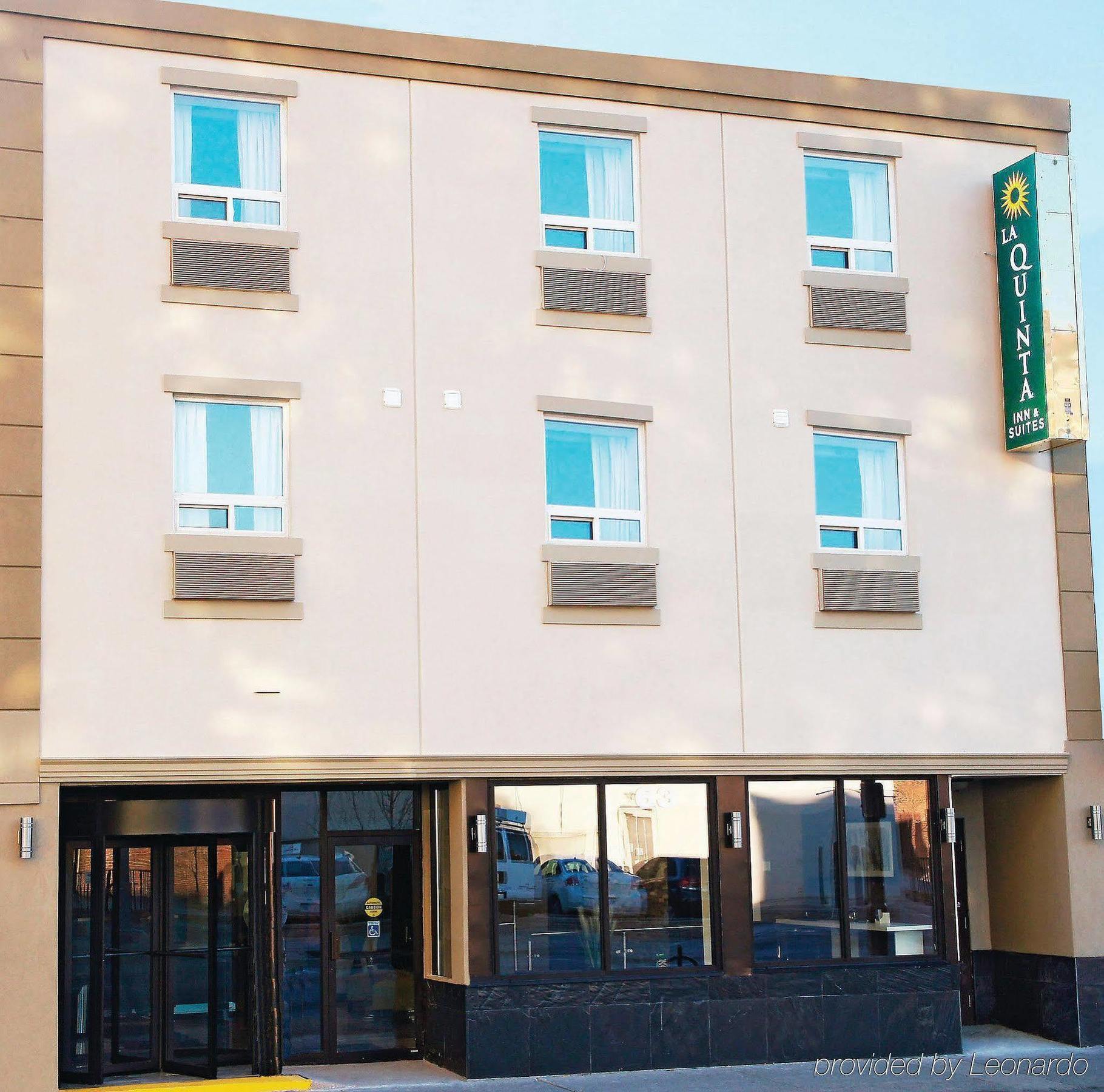 La Quinta By Wyndham Oshawa Hotel Eksteriør billede
